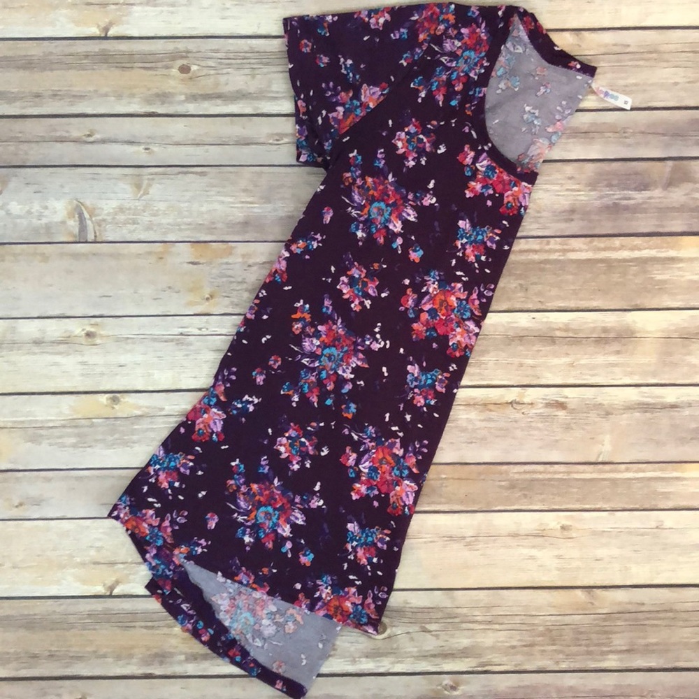 XS LuLaRoe Classic T